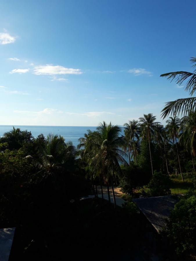 Padel Phangan Suite Chaloklum Pokoj fotografie